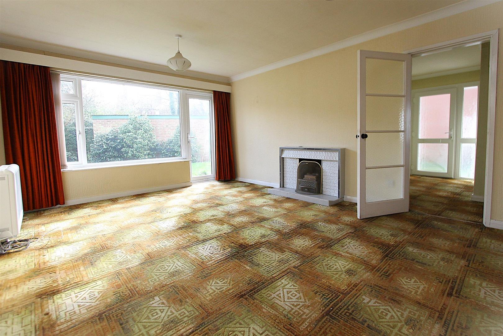 2 bed property in Hall Street, Stourbridge